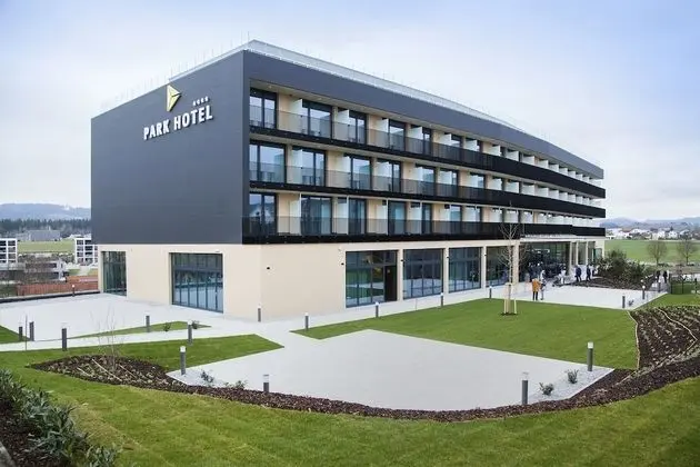 Parkhotel Hagenberg - Dış Mekan