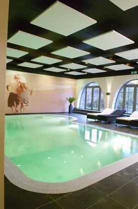Parkhotel Horst - Havuz