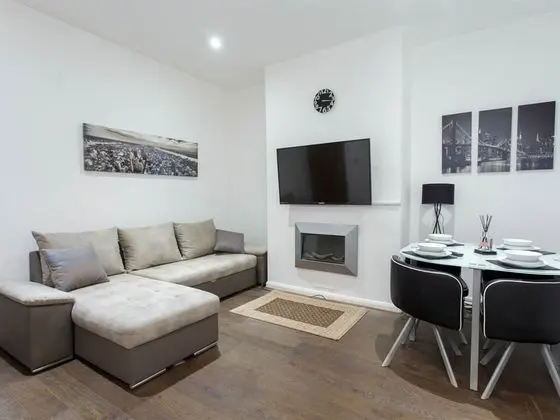 Park House Apartments - Genel