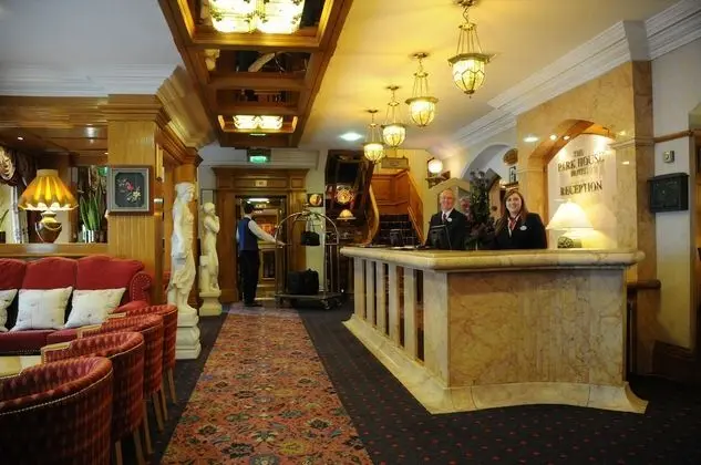 Park House Hotel - Lobi