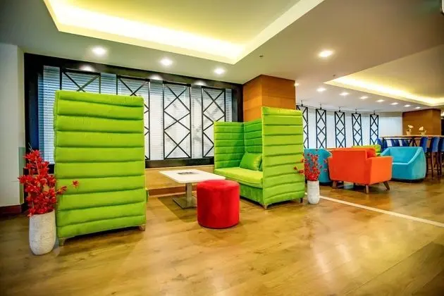 Park Inn by Radisson Istanbul Asia Kavacik - Lobi