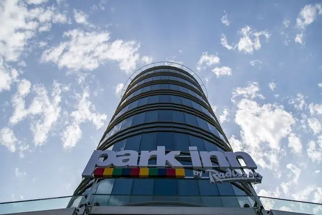 Park Inn By Radisson Istanbul Ataturk Airport - Dış Mekan