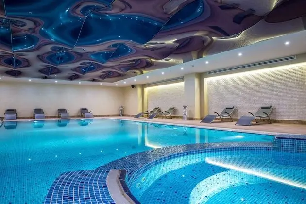 Park Inn By Radisson Istanbul Ataturk Airport - Havuz