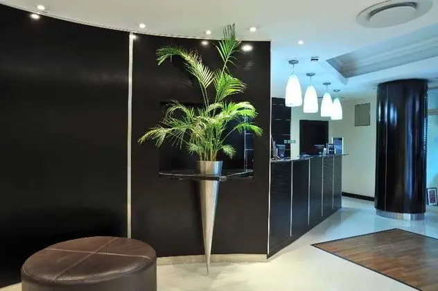 Park Inn by Radisson Serviced Apt. Lagos Victoria - Lobi