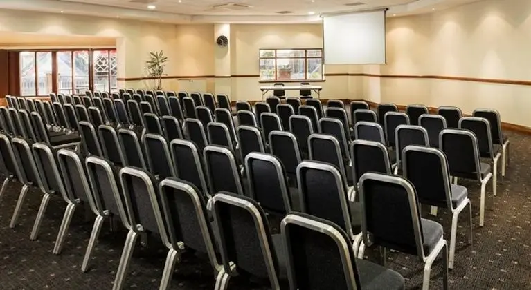 Park Inn Cardiff City Centre - İş / Konferans