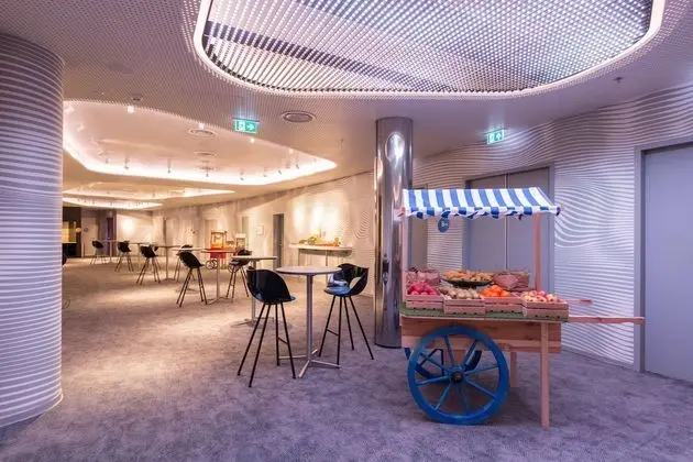 Park Inn By Radisson Amsterdam City West - Havuz