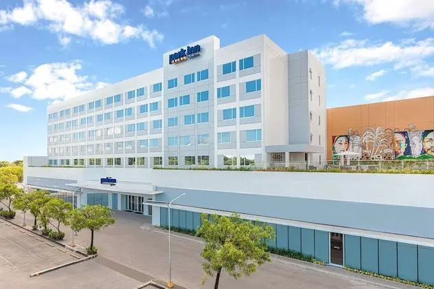 Park Inn By Radisson Bacolod - Dış Mekan
