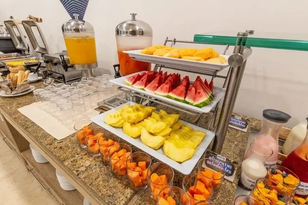 Park Inn by Radisson Barrancabermeja - Kahvaltı
