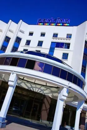 Park Inn by Radisson Ekaterinburg - Dış Mekan