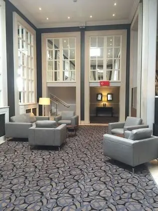 Park Inn by Radisson Shannon Airport - Lobi