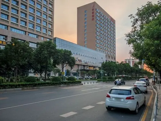 Park Lane Hotel Foshan Qiandeng Lake - Dış Mekan