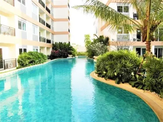 Park Lane Jomtien Resort - Havuz