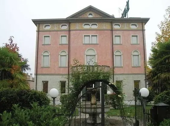 Park Hotel Villa Leon d'Oro