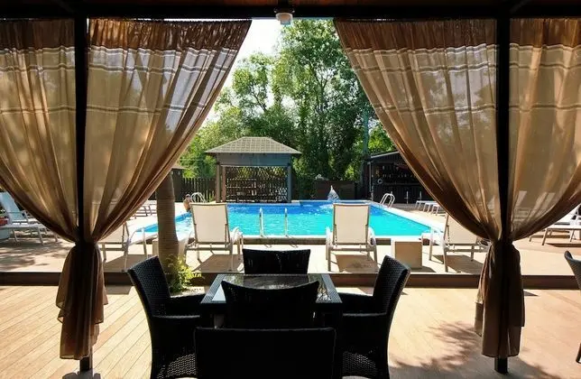 Park-Hotel Polyana - Öne Çıkan Resim