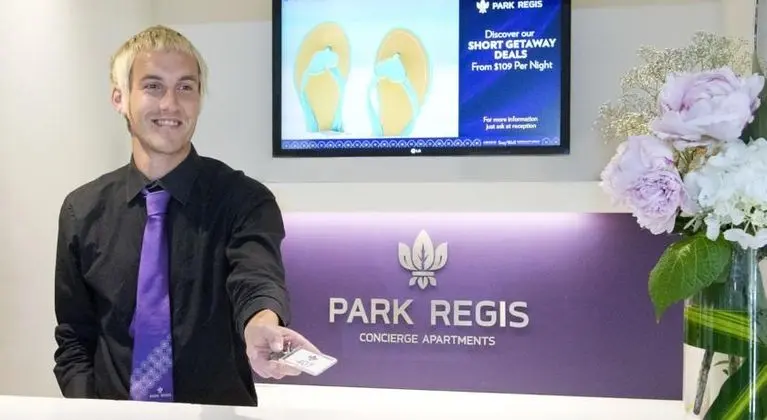 Park Regis Concierge Apartments - Lobi