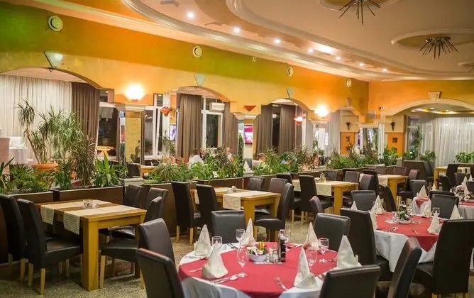 Hotel Park - Yerinde Yemek