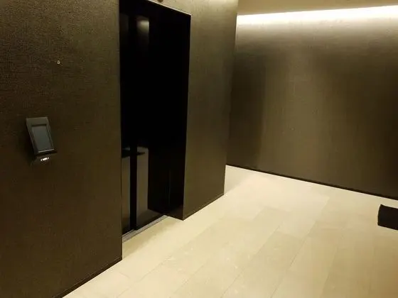 Park Tower City View Apartments - Lobi