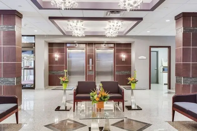 Park Town Hotel - Lobi