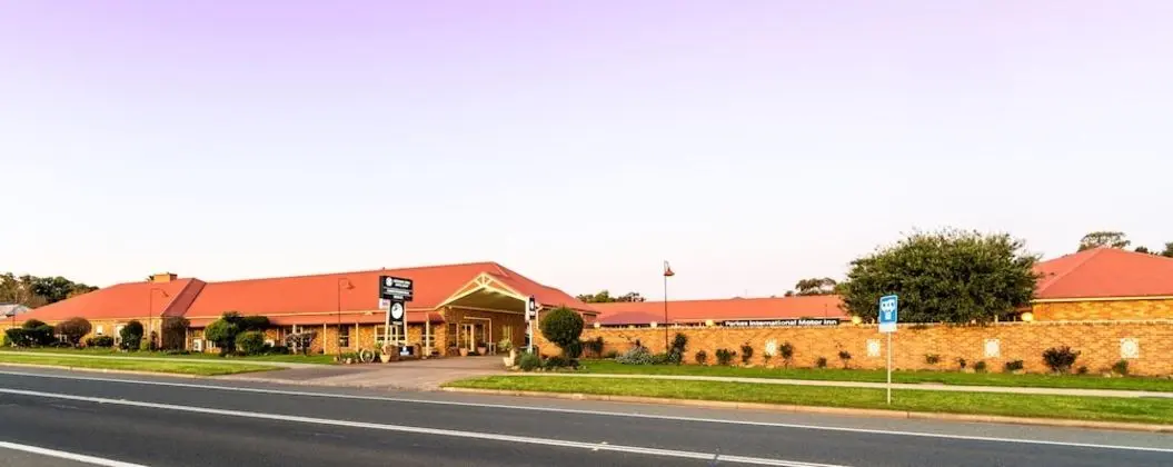 Parkes International Motor Inn - Dış Mekan
