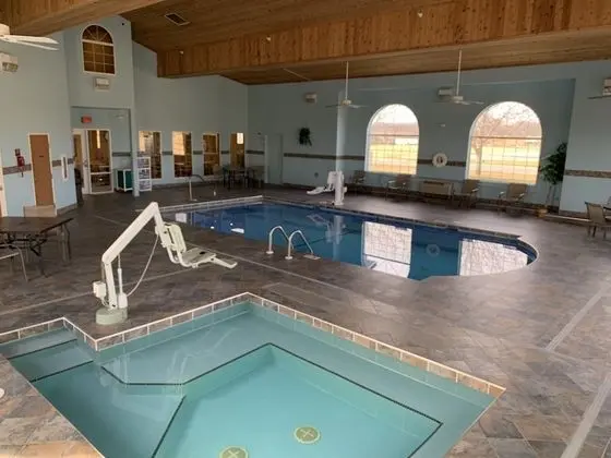 Parkfield Inn - Havuz