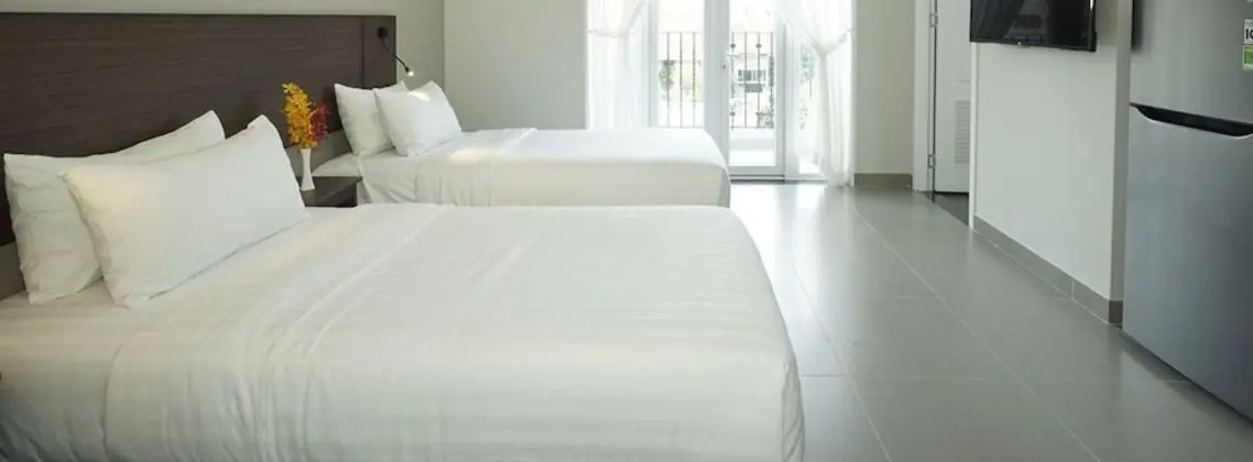 Parkhill Hotel & Apartment