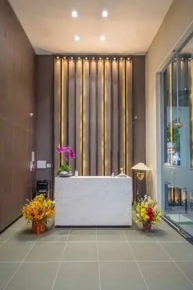 Parkhill Hotel & Apartment - Lobi