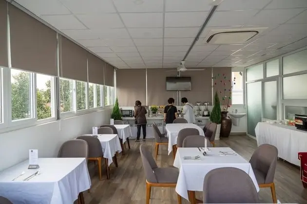 Parkhill Hotel & Apartment - Yerinde Yemek