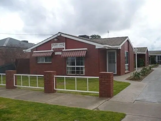 Parklake Holiday Units