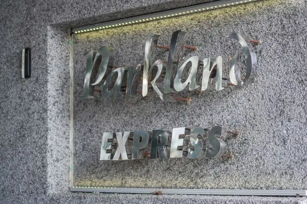 Parkland Express - Dış Mekan