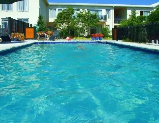Parkside Motel - Havuz