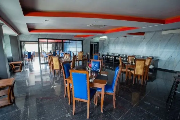 Parkside Star Hotel Waena - Yerinde Yemek