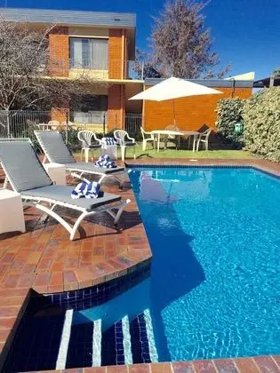 Parkview Motor Inn - Havuz