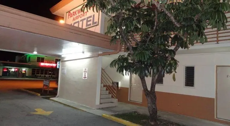 Parkway Inn Airport Motel - Genel