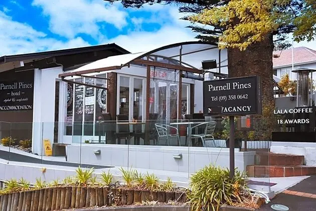 Parnell Pines Hotel