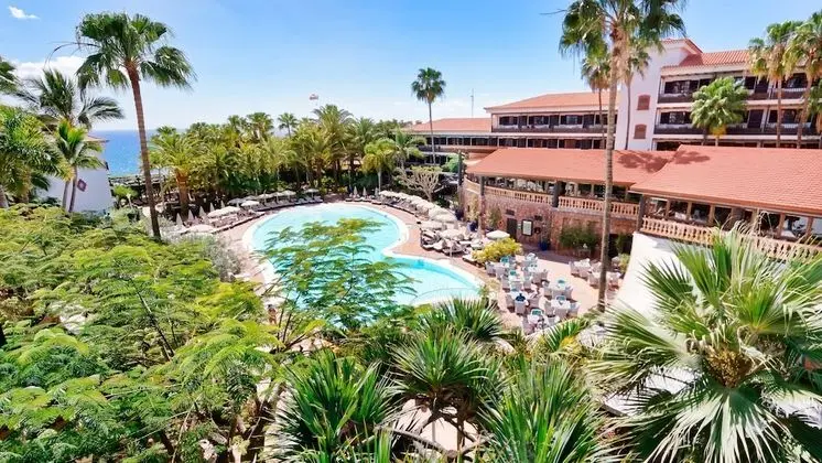 Hotel Parque Tropical - Havuz