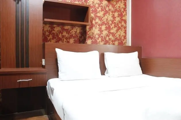 Parquette 2BR Gateway Ahmad Yani Cicadas Apartment