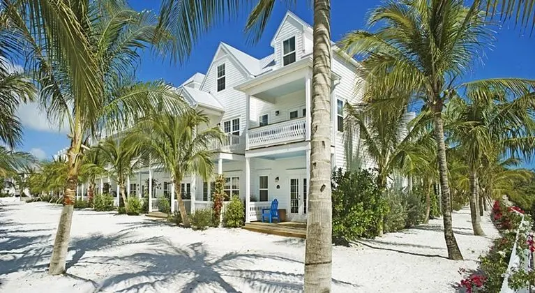 Parrot Key Hotel & Villas