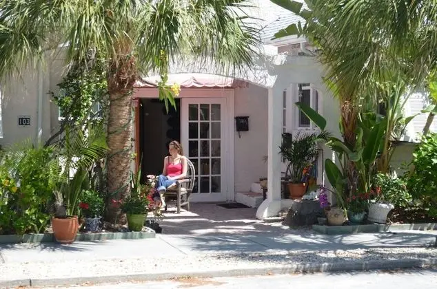 Pass-a-Grille Beach Historic Spanish Triplex - Dış Mekan