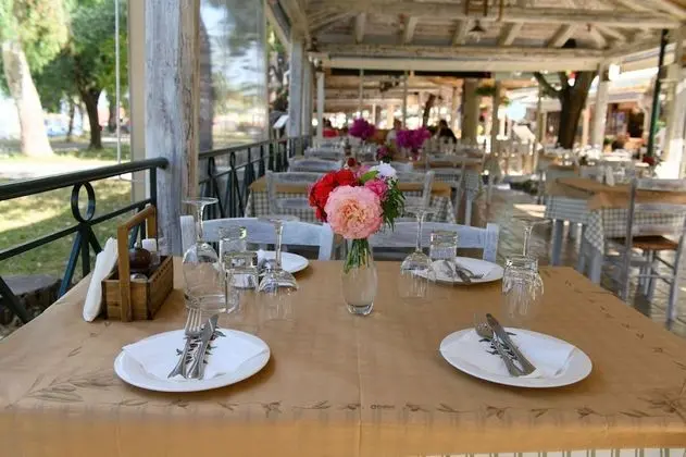 Passas Mare Apartments & Studios - Yerinde Yemek