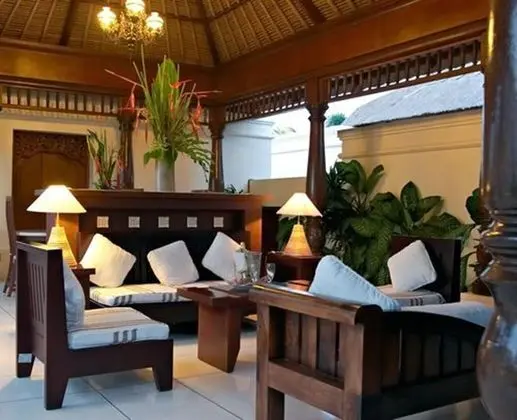 Pat-Mase Villas - Lobi