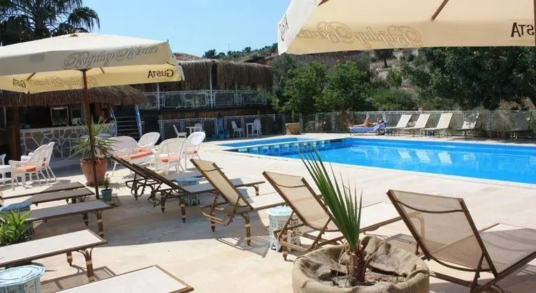 Hotel Pataros