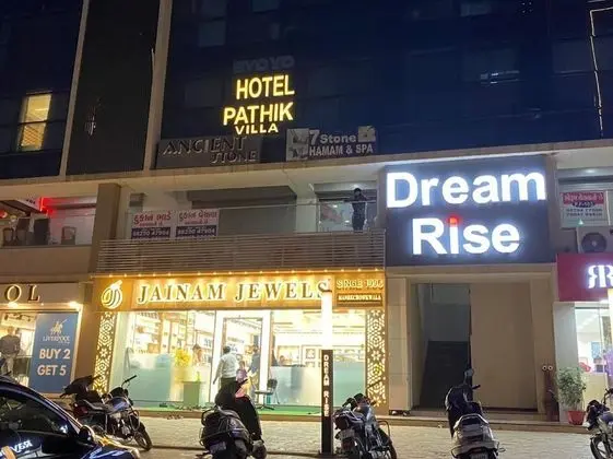 Hotel Pathik Villa
