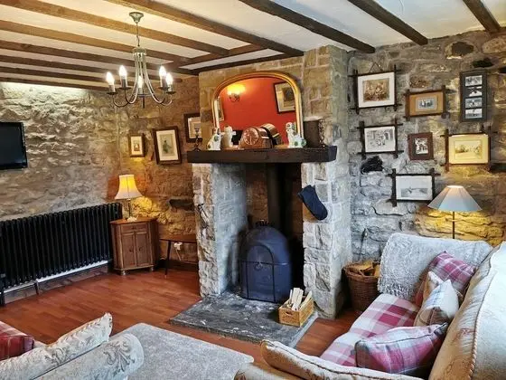 Pathways Holiday Cottage a Delightful 18th Century Stone Cottage in Derbyshire - İç Mekan