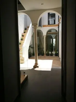 Patio de la Escalera, Santiago - Öne Çıkan Resim