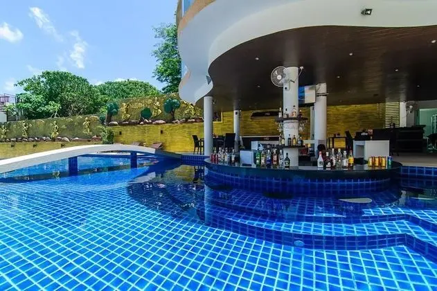 Patong Sea View Apartments - Havuz