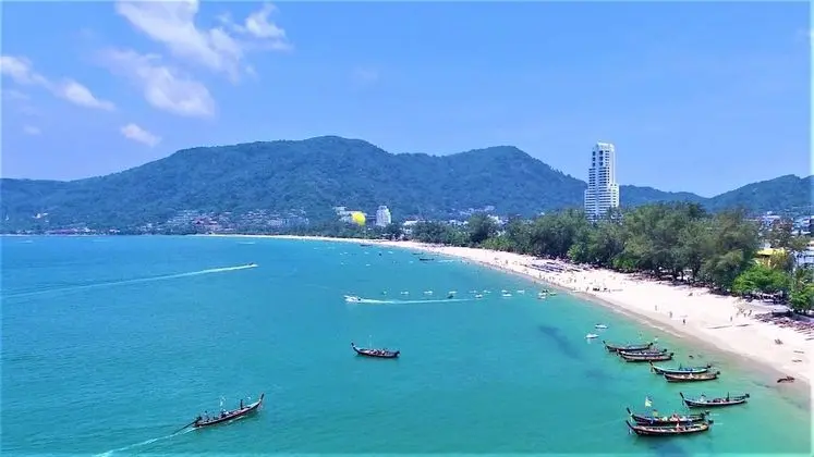 Patong Tower 2.1 Patong Beach by PHR - Plaj
