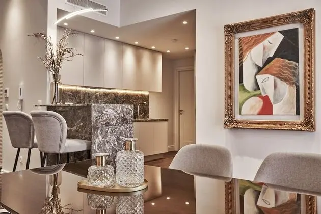 Patriarchou 4bd Art Deco Penthouse