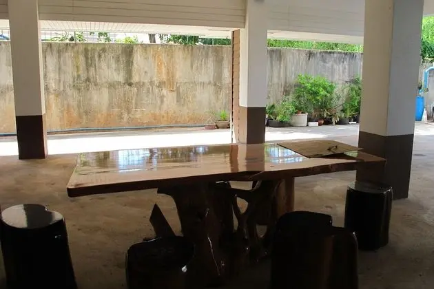 Pattara Apartment Suratthani - Lobi