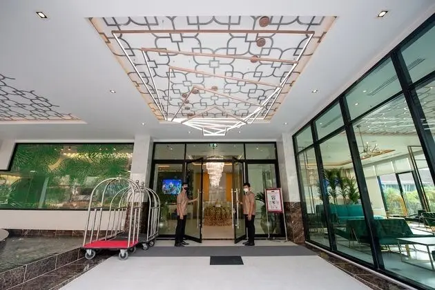 The Pattaya Discovery Beach Hotel Pattaya - Lobi