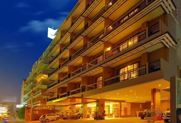 Pattaya Loft Hotel